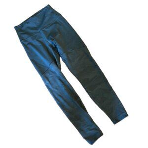 Lululemon athletica womens leggings in dark grey with breathable bottoms size 6